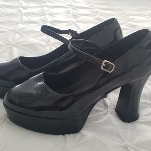 Black Mary Jane Heels